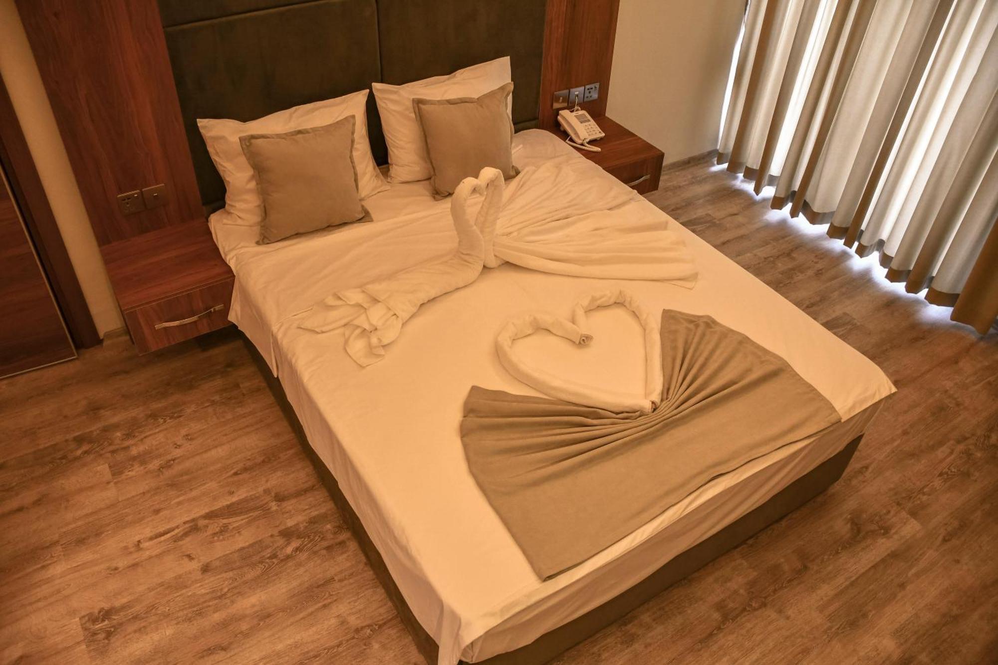 Mimoza Beach Hotel Agios Sergios Экстерьер фото