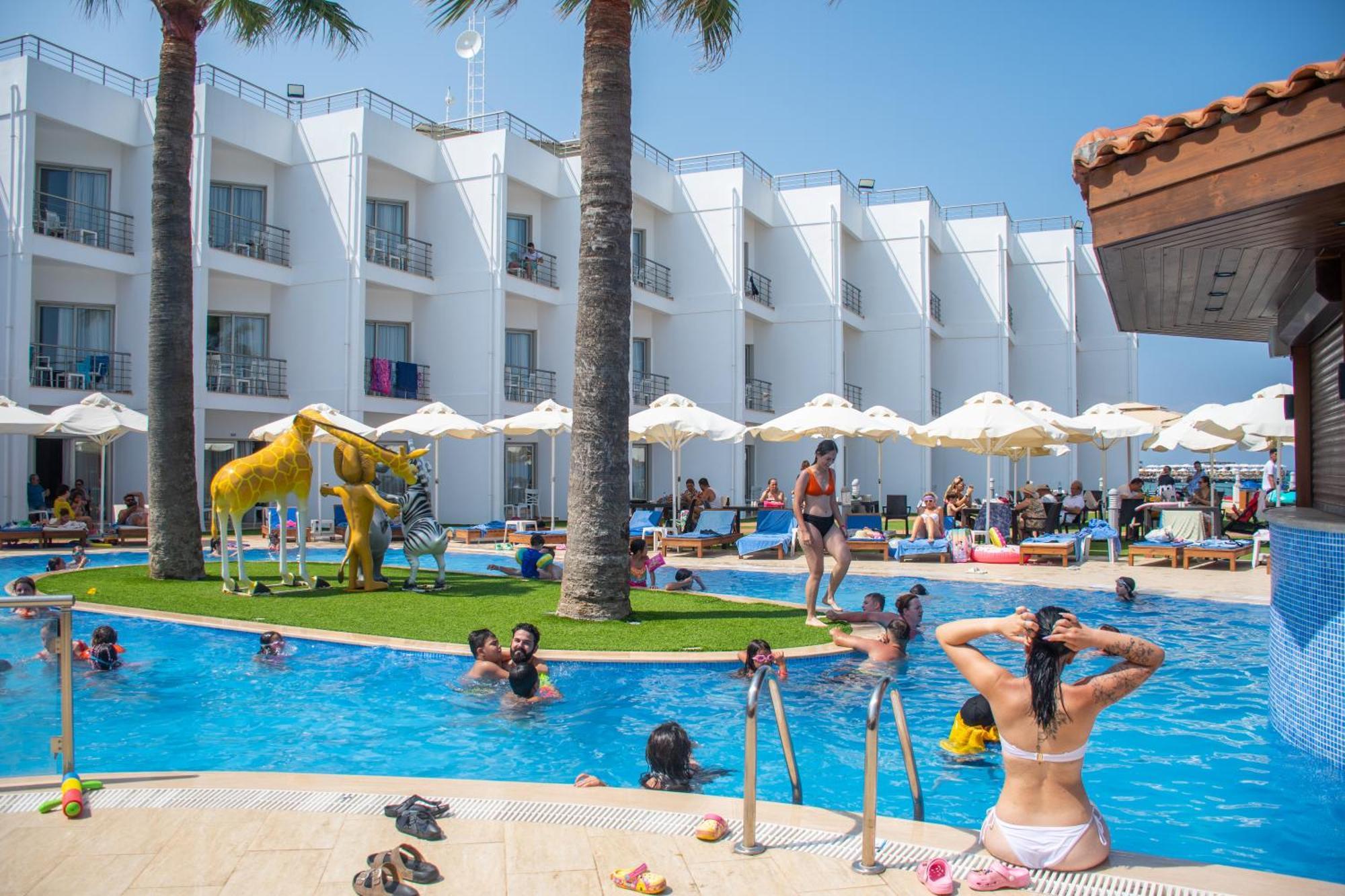 Mimoza Beach Hotel Agios Sergios Экстерьер фото